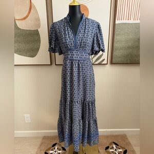 Max Studio Blue Patterned Short Sleeve Midi Dress